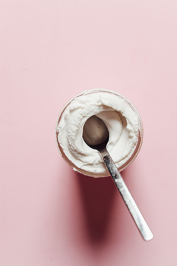 Vegan coconut yogurt cheesecake, Dairy- dessert, Plant-based indulgence, Creamy delight HD phone wallpaper