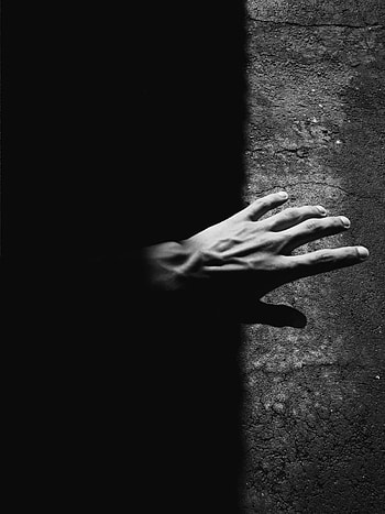 Dark, Hand, Shadow, Bw, Chb HD phone wallpaper