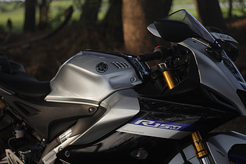 r15m, r15v4 HD wallpaper