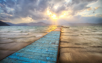 Sea View, wooden, rays, sunlight, pier, peaceful, sunrise, beauty, waves, reflection, seascape, amazing, sun, ocean, sunset, sea, beautiful, ocean waves, sunrays, wood, view, clouds, nature, sky, lovely, splendor HD wallpaper