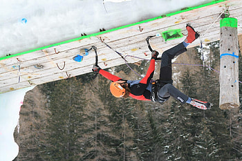 Ice climbing routes, Winter sports in South Tyrol, Thrilling ascents, Adventurous explorations HD wallpaper