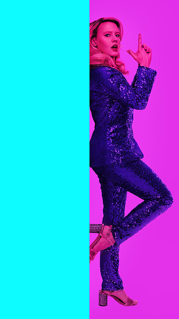 Kate McKinnon, The Spy Who Dumped Me, Sony Xperia X HD phone wallpaper