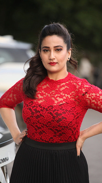 Manjusha, telugu actress, anchor HD phone wallpaper