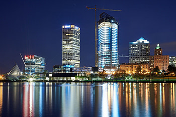 Milwaukee Skyline, Night view HD wallpaper