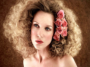 GENTLE LOVE OF PINK ROSES.., pink, model, roses, gentle, soft, beautiful, hair, woman HD wallpaper