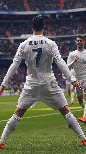 RONALDO NUMBER 7 REALMADRID SOCCOR . Ronaldo, Cristiano ronaldo, Futbolcular, CR7 Real Madrid HD phone wallpaper