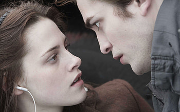 Bella Swan, Edward Cullen, Twilight scared, Digital Citizen HD wallpaper