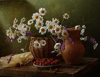 still life, art , table, white, pot vase, strawberries, fruits, nice, basket, flowers, pot HD wallpaper