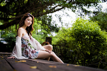 Lady in Park, lady, pretty, female, park HD wallpaper