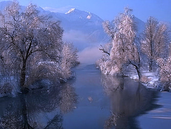 River ice, winter, river, snow, cold, trees, mountain HD wallpaper