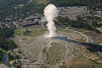 Yellowstone National Park, Travels, Must-see attractions, Mountain Modern Motel HD wallpaper