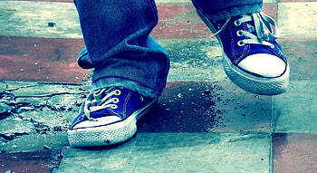 Miscellanea, Miscellaneous, Legs, Sneakers, Shadow, Footwear HD wallpaper
