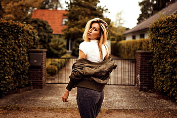 Miro Hofmann, sexy, girl, look, blonde HD wallpaper
