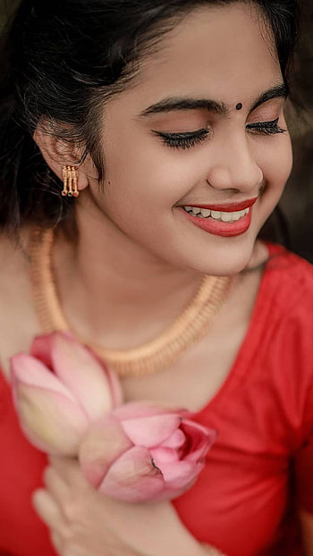 Devika, actress, traditional, beauty, mallu, devu HD phone wallpaper