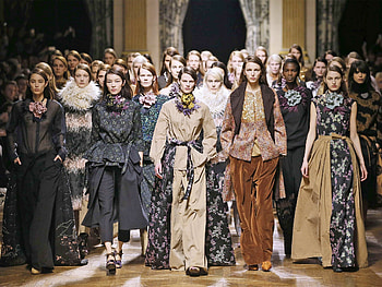 Dries Van Noten, 1990s fashion, Paris Fashion Week, Iconic designs HD wallpaper