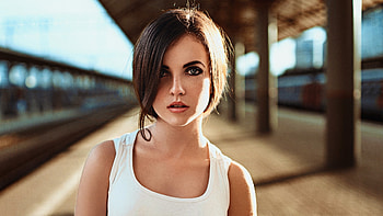 Girl At Railway Station, girls, hairs HD wallpaper