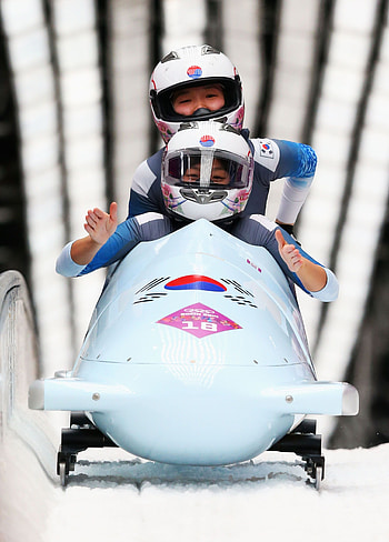 Sunok Kim and Mihwa Shin, Bobsleigh HD phone wallpaper