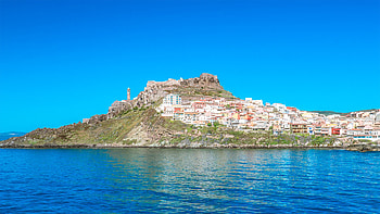 Medieval heart, Castelsardo vibes, Northern Sardinia, Seaside marvel HD wallpaper