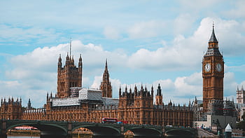 Stunning daytime view of Big Ben and Palace of Westminster in London, UK. HD wallpaper