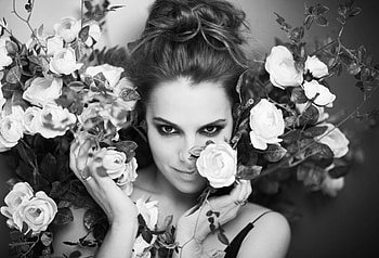 Celebrity, actress, bw, Melia Kreiling HD wallpaper