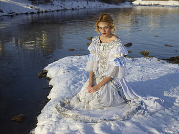 Snow Maiden, lady, white, light, snow, maiden, beautiful HD wallpaper