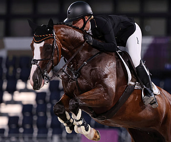 Julia Krajewski, Equestrian Sports HD wallpaper