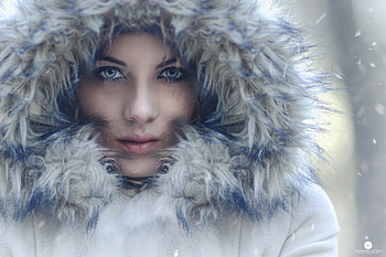 Beauty, winter, fur, model, hood, face, girl, alessandro di cicco, woman HD wallpaper