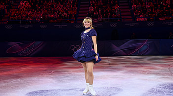 Alysa Liu - Gold Medalist Winter Olympics Figure Skater, Figure Skating, Winter Olympics, Gold HD wallpaper