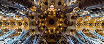Dual monitor delight, Barcelona's charm, Architectural masterpiece, Vibrant cityscape HD wallpaper