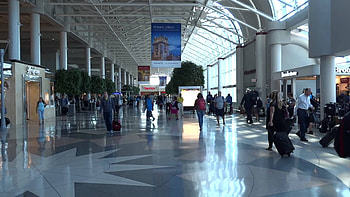 Charlotte Douglas International Airport, Security incident, Window breakage, Legal charges HD wallpaper