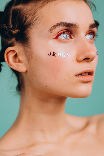 Jerry Heil, Chewing gum, Catchy tune, Pop culture HD phone wallpaper