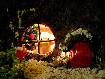 Waiting.., abstract, fantasy, light, lights, christmas, waiting HD wallpaper