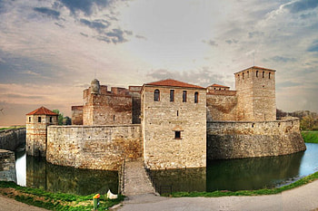 Baba Vida fortress, architecture, graphy, twilight, green, bulgaria, medieval, clouds, sky, , fortress HD wallpaper