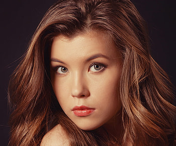Lovely Girl, brunette, eyes, face, lips, girl, lovely HD wallpaper