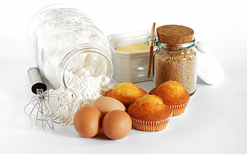 MAKING FRESH CREAM CAKE, milk, summer, breakfast, hot, cool, eggs, food, nice HD wallpaper