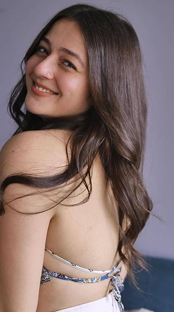 Priyal Gor, multilingual actress, cute HD phone wallpaper