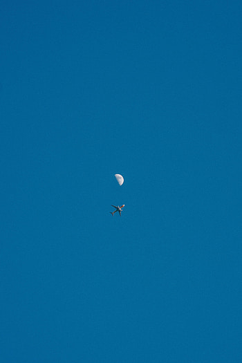 Sky, Moon, Miscellanea, Miscellaneous, Flight, Plane, Airplane HD phone wallpaper