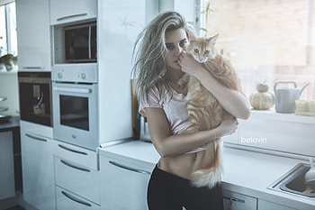Girl With Cat, girls, cat, model HD wallpaper