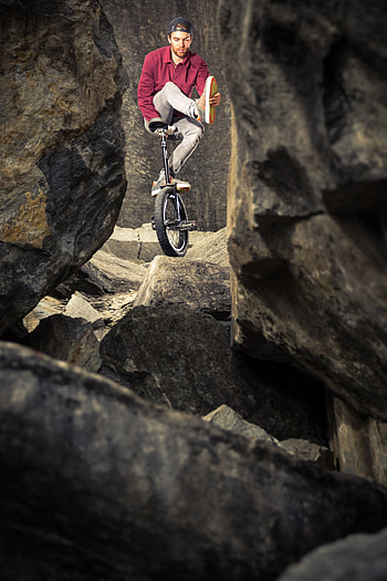 Extreme unicycling, Wahlhuetter HD phone wallpaper