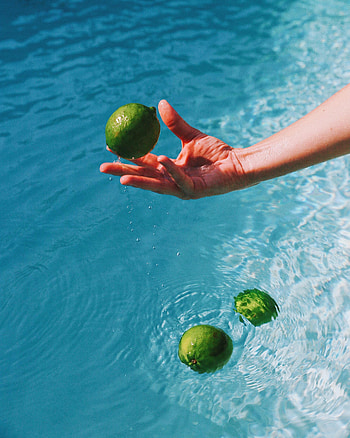 Water, Lime, Hand, Miscellanea, Miscellaneous, Spray, Citrus HD phone wallpaper