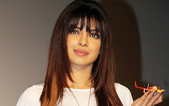 New , Priyanka Chopra, Celeb couple, Glamorous HD wallpaper