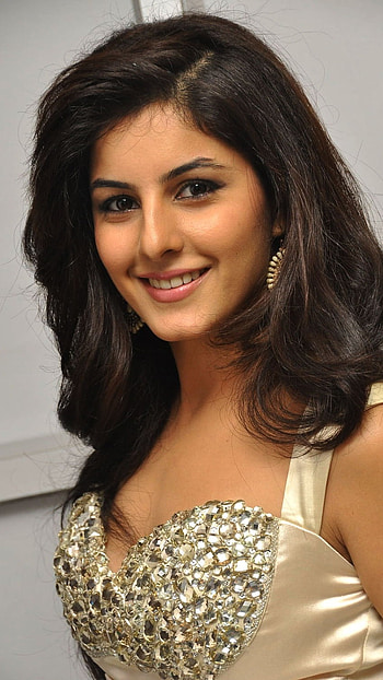 Isha Tiwari, Beautiful HD phone wallpaper