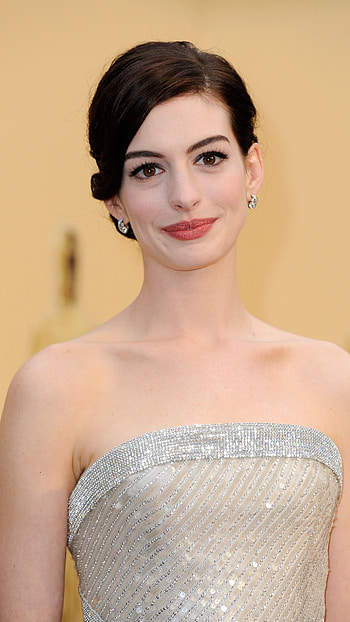 Anne Hathaway, Gorgeous HD phone wallpaper