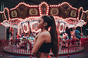 Amusement Girl Park Portait, girls, portrait HD wallpaper