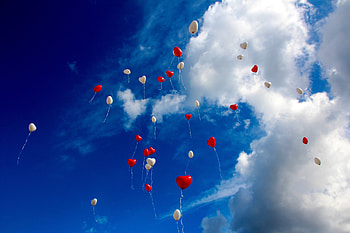 Balloons, sky, red and white, clouds HD wallpaper