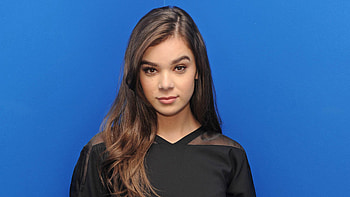 Hailee Steinfeld Singer 2019 New, hailee-steinfeld, girls, celebrities, music HD wallpaper