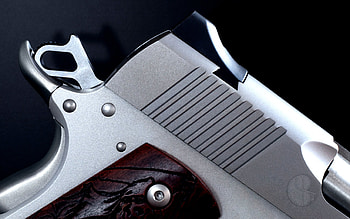 gun HD wallpaper