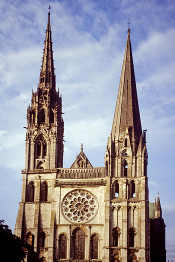 Chartres Cathedral, Chartres raingod, Cathedral HD phone wallpaper