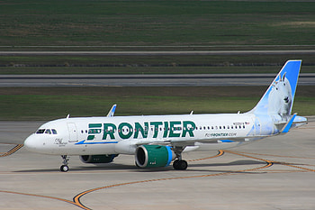 Flying Frontier Airlines, Affordable travel, Smart tips, Cheap travel experience HD wallpaper