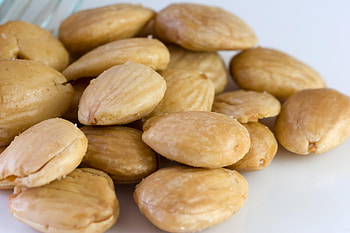 Fried and salted, Forever cheese, Spanish marcona almonds, Gourmet delight HD wallpaper
